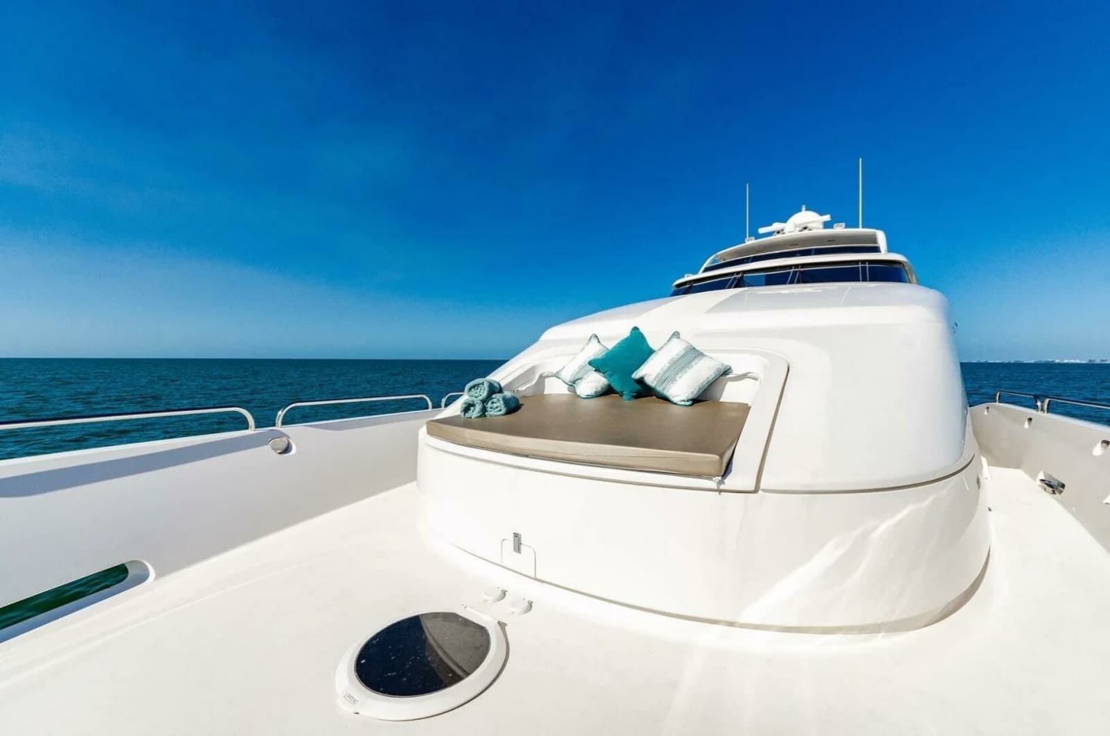 2001 Lazzara Yachts 94 Motor Yacht - Photo 87