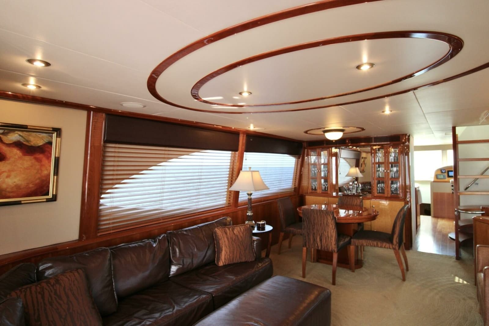 2007 Lazzara Yachts 74 Motor Yacht - Photo 23
