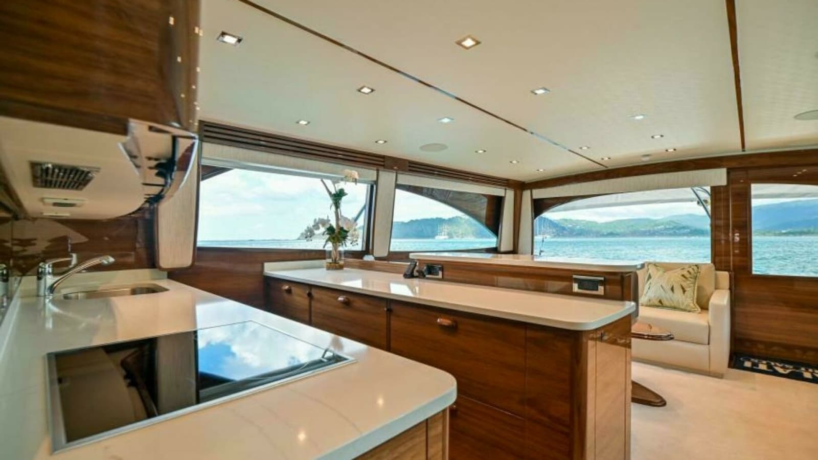 2023 Viking 64 Convertible - Photo 11