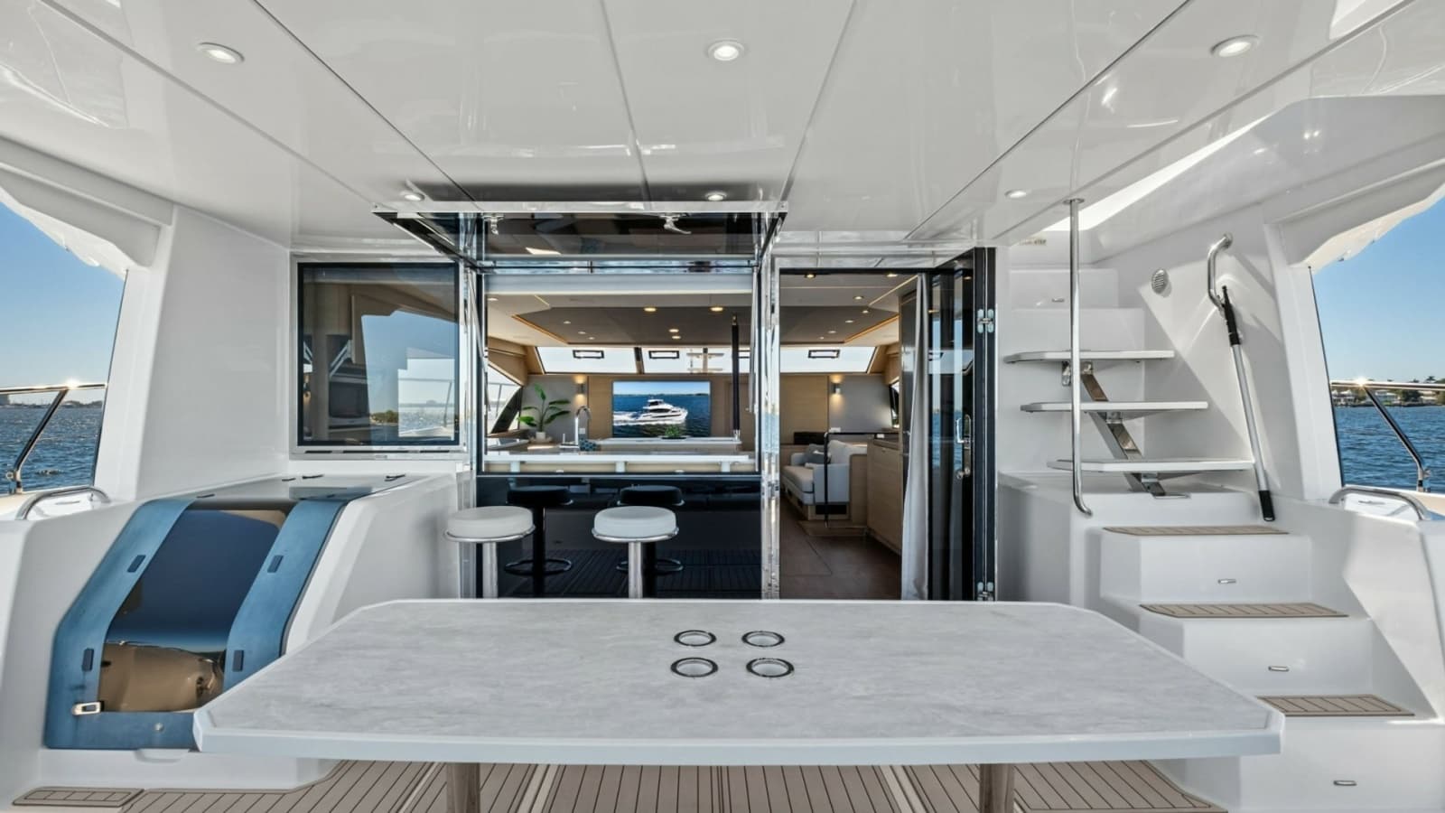 2022 Aquila 54 Yacht - Photo 11