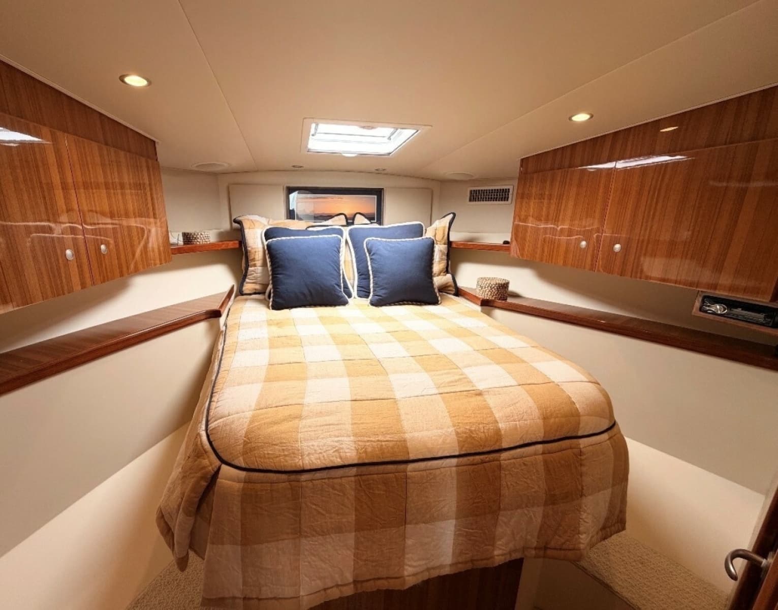 2015 Viking 42 Open - Photo 6