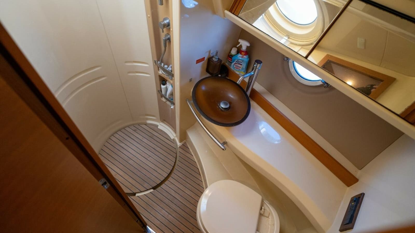 2013 Azimut 40 Flybridge - Photo 40