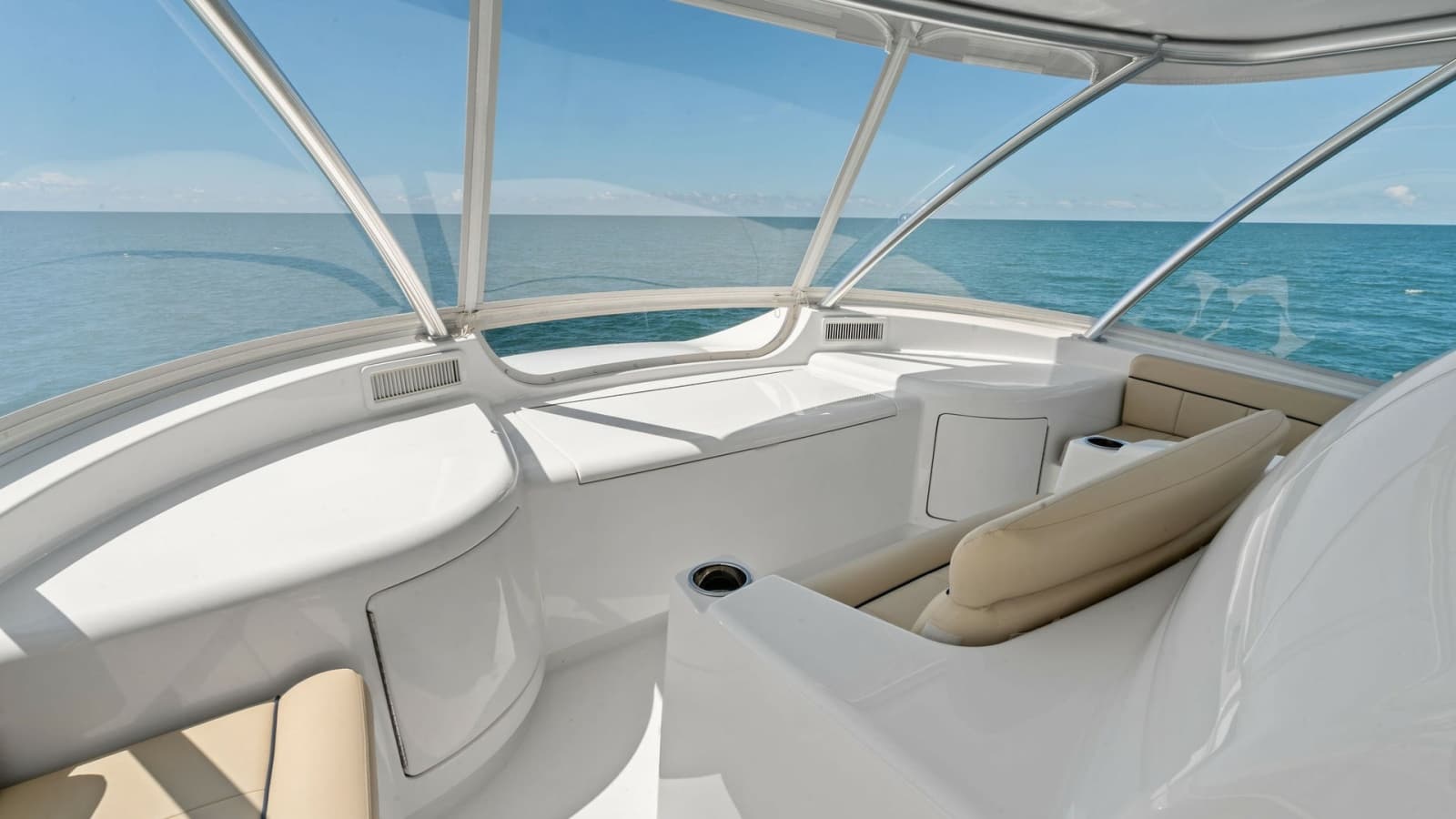 2024 Viking 68 Convertible - Photo 48