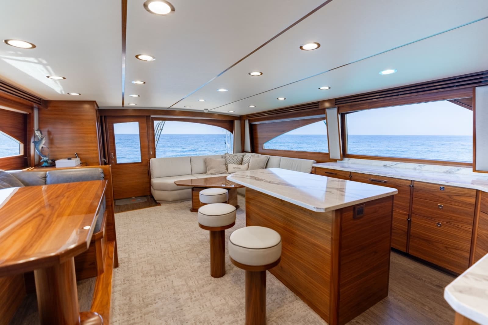 2023 Viking 72 Convertible - Photo 12