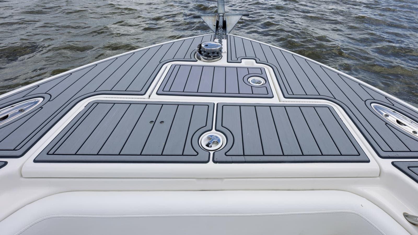 2005 Triton 351 Center Console - Photo 24
