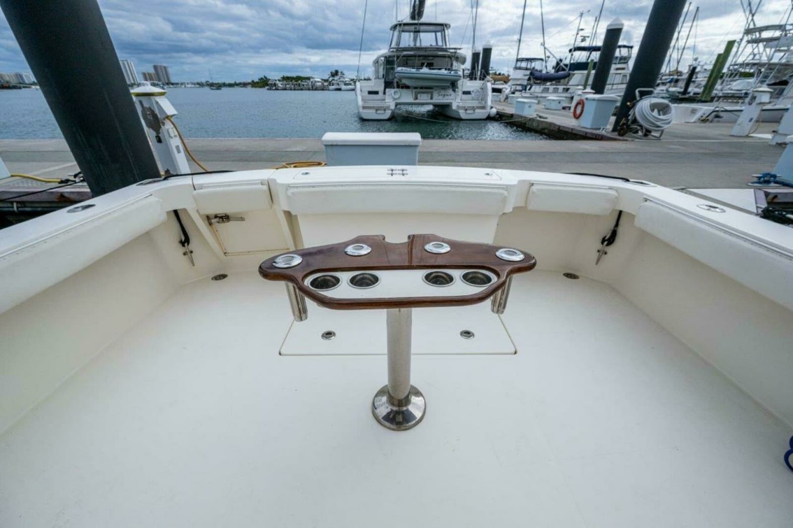 2007 Albemarle 36 Express - Photo 9