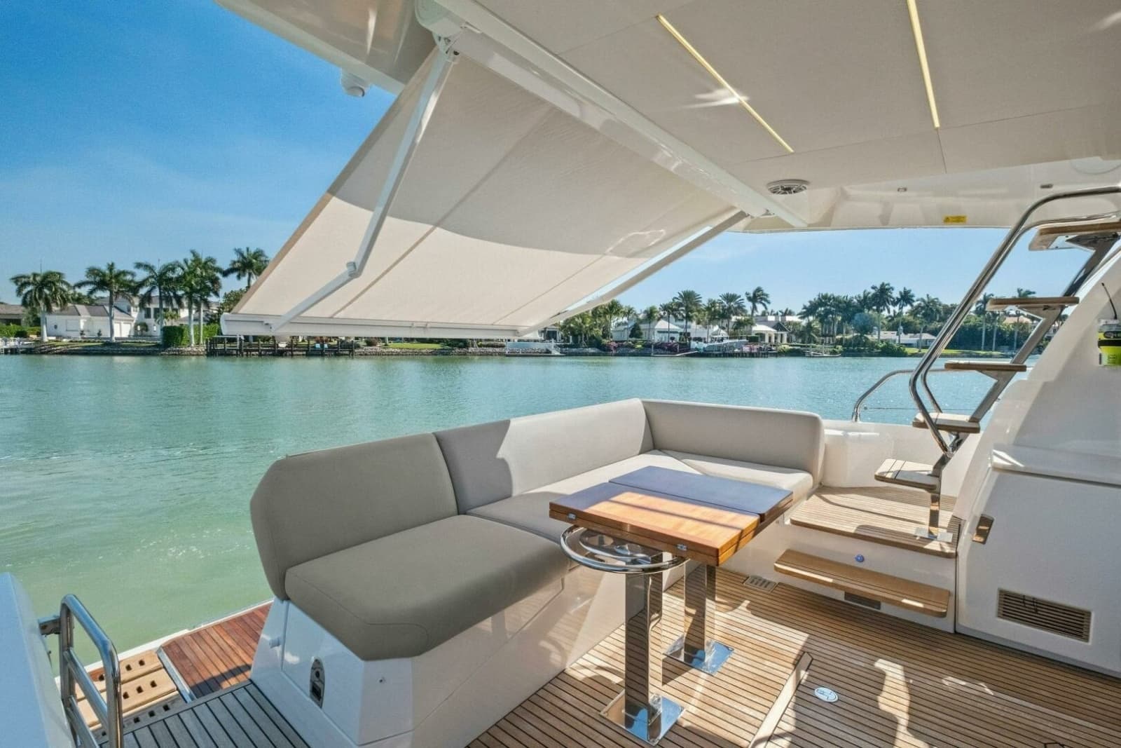 2022 Prestige 520 Flybridge - Photo 5