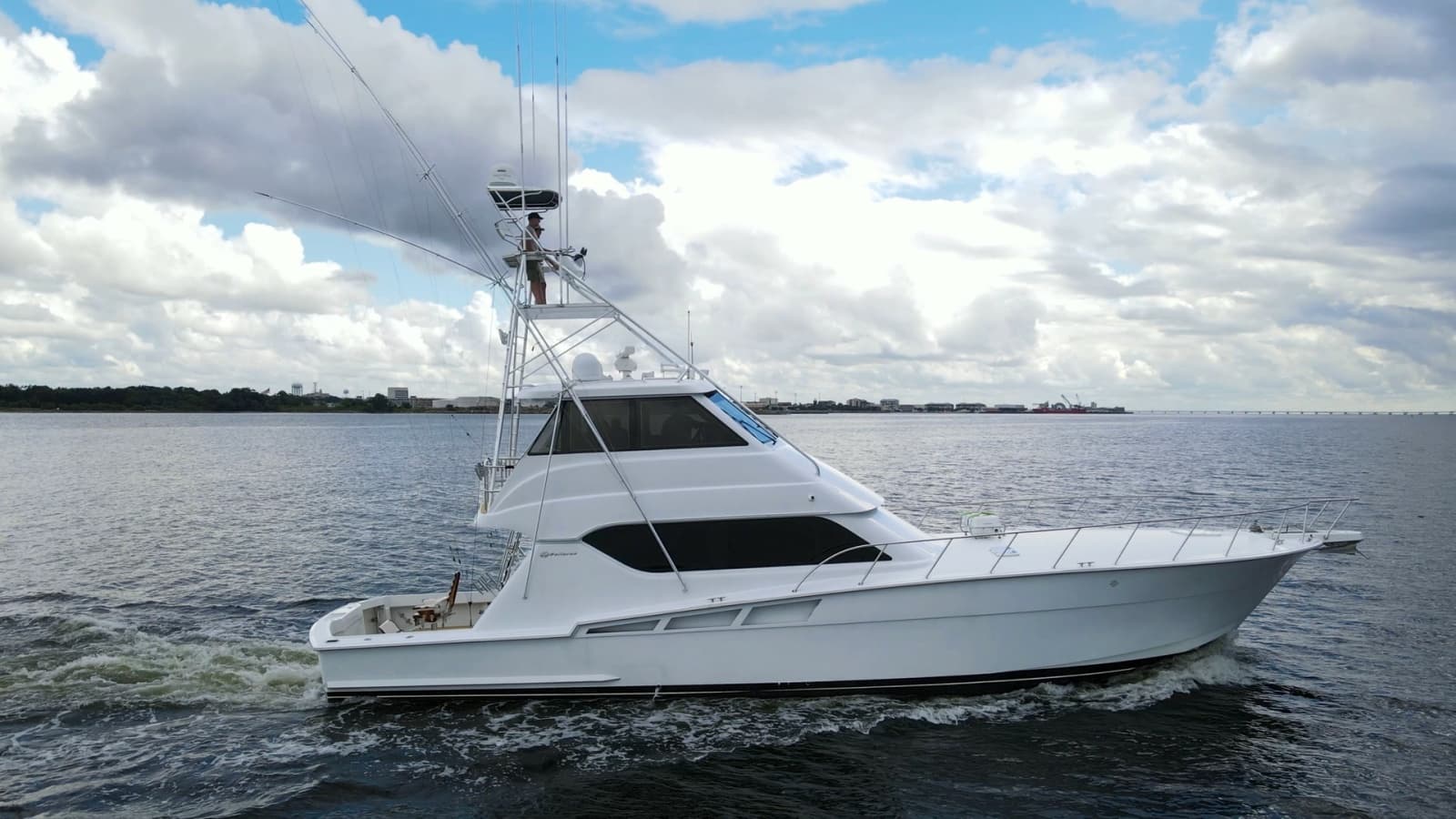 1999 Hatteras 60 Enclosed Bridge Convertible - Photo 54