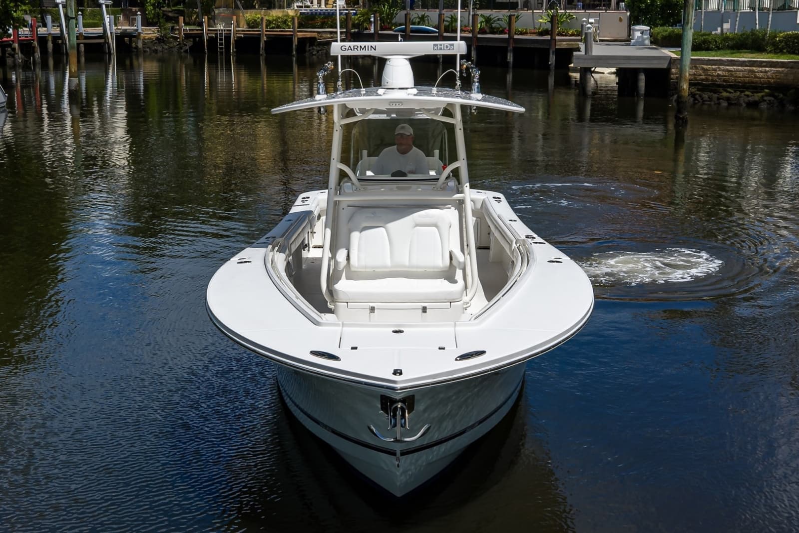 2019 Regulator 31 Center Console - Photo 2