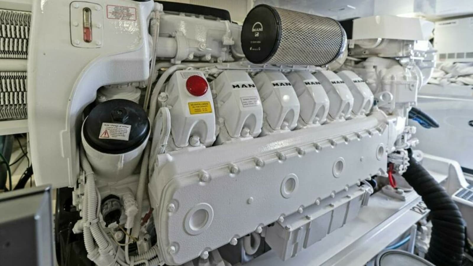 2013 Viking 55 Convertible - Photo 74