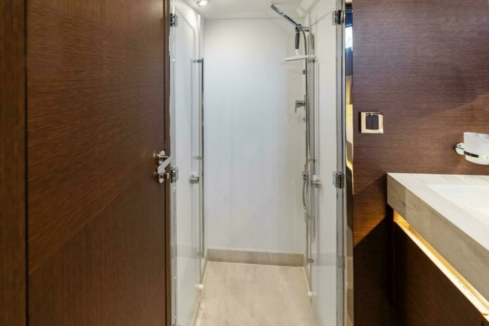 2020 Prestige 520 Flybridge - Photo 29