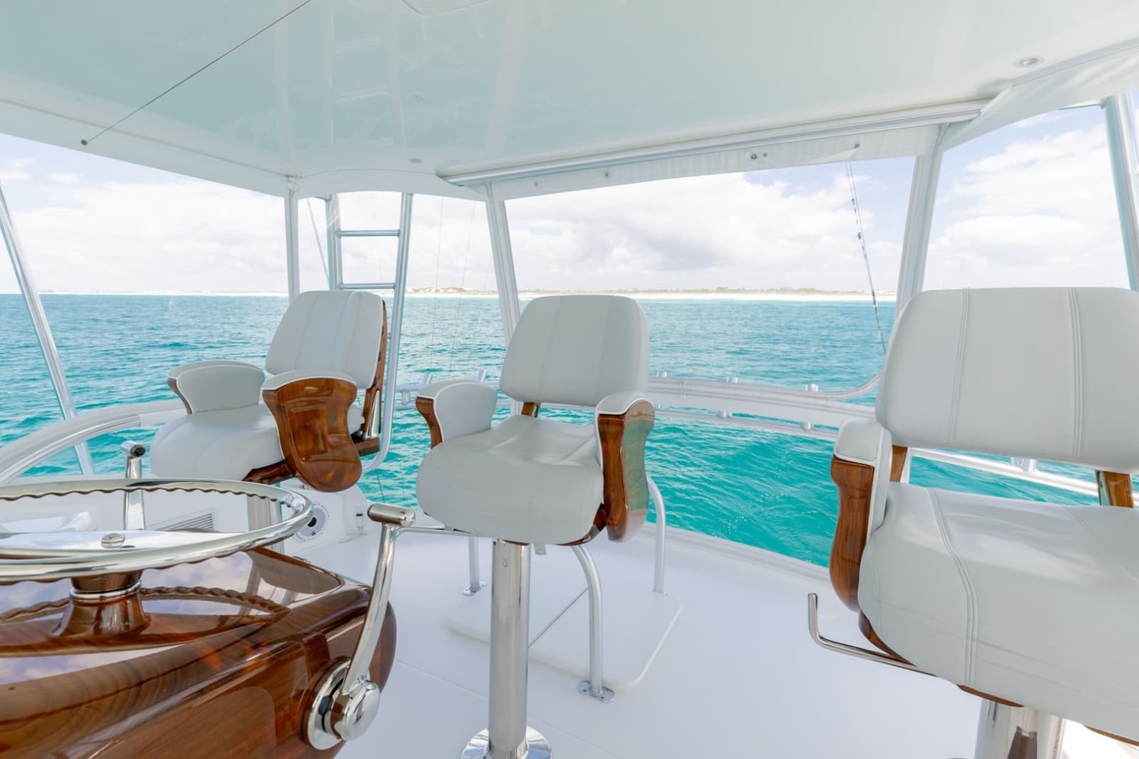 2023 Viking 72 Convertible - Photo 73