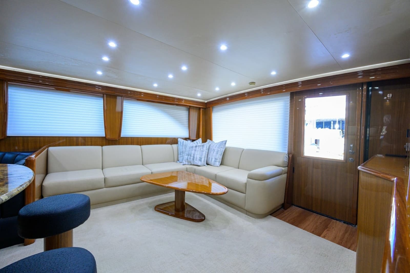 2008 Viking 68 Convertible - Photo 7