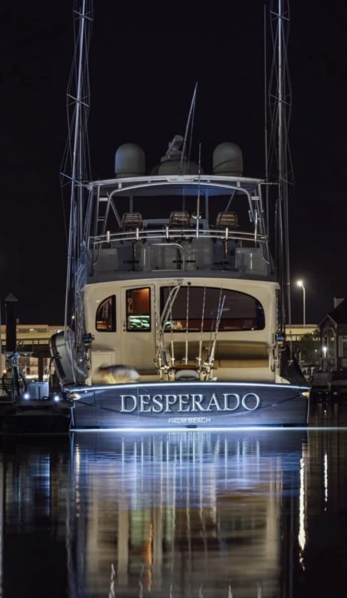 2014 Viking 70 Convertible - Photo 45