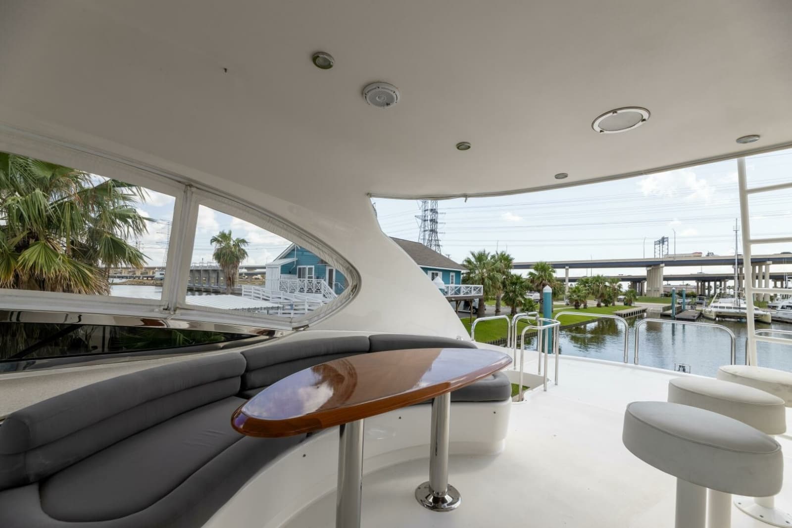2007 Lazzara Yachts 74 Motor Yacht - Photo 181