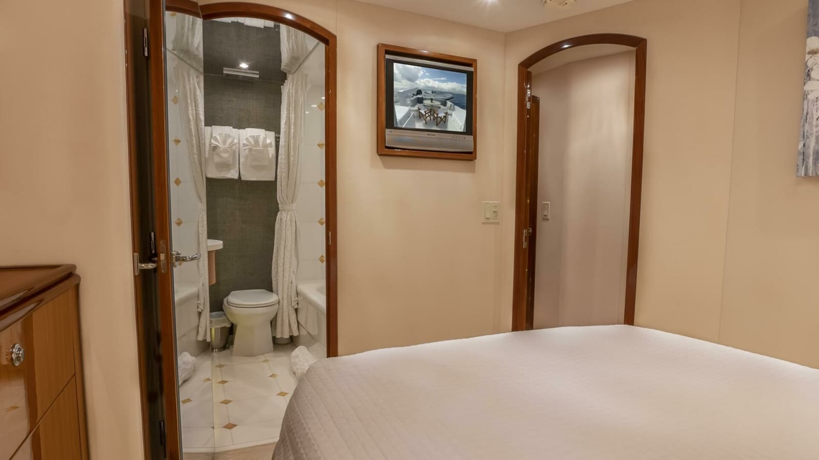 2007 Hatteras 80 - Photo 54