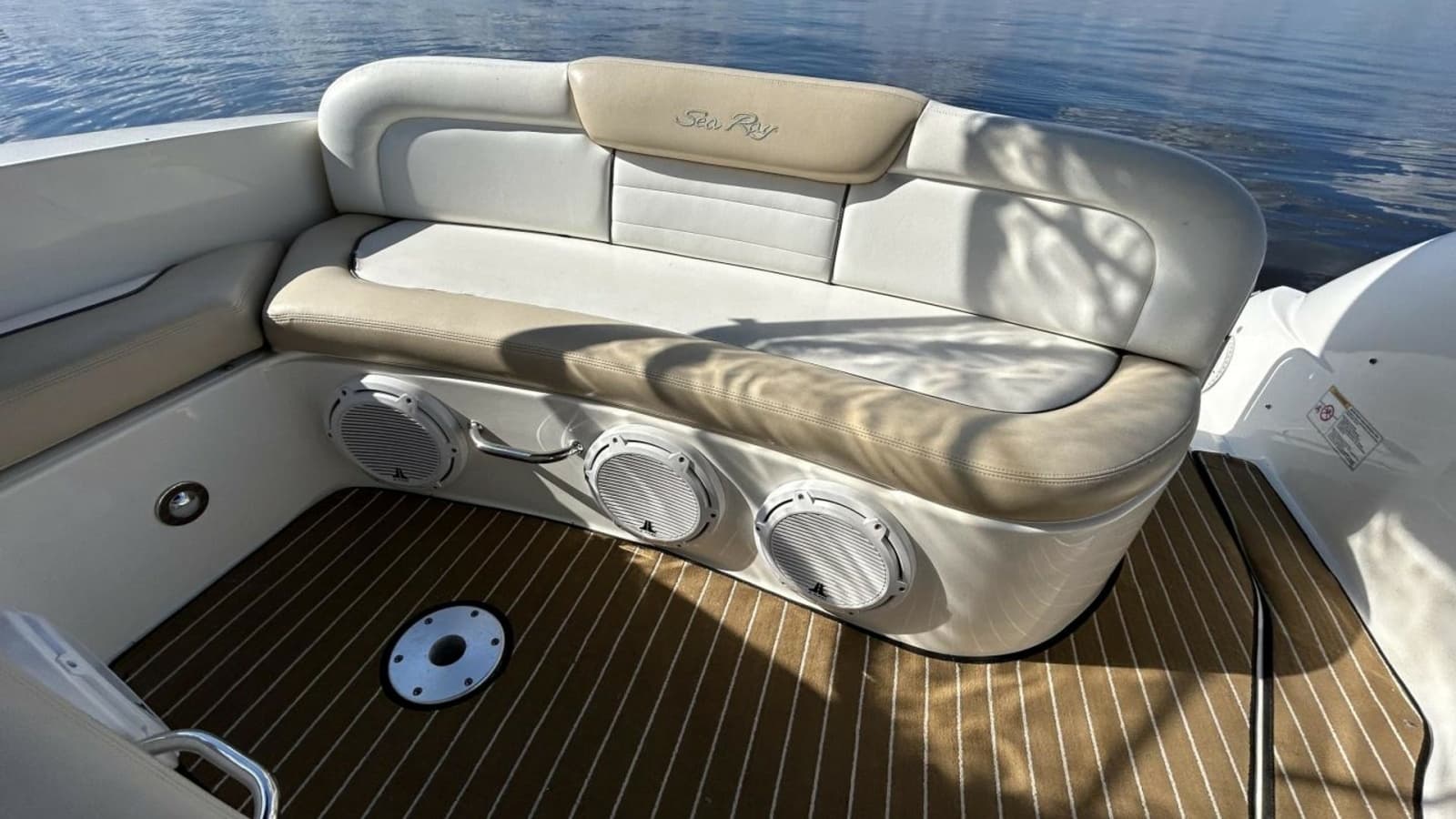 2009 Sea Ray 310 Sundancer - Photo 13