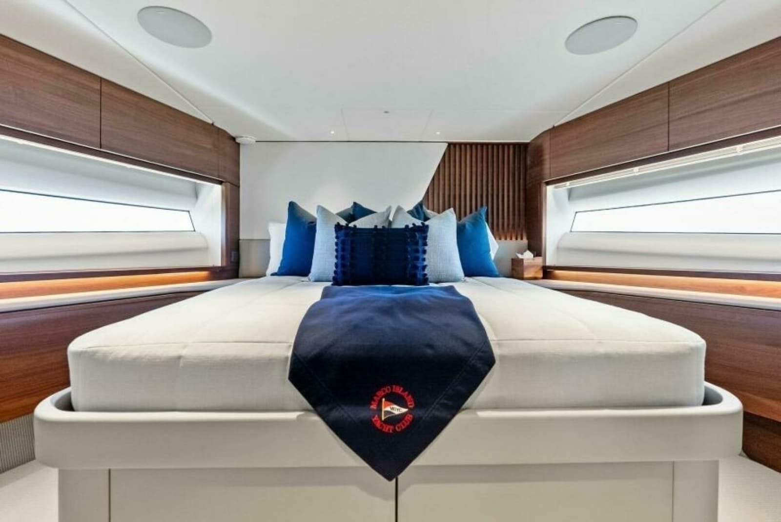 2024 Princess Y72 Motor Yacht - Photo 40