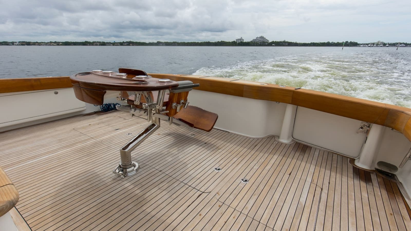 2007 Viking 74 Enclosed Bridge - Photo 44