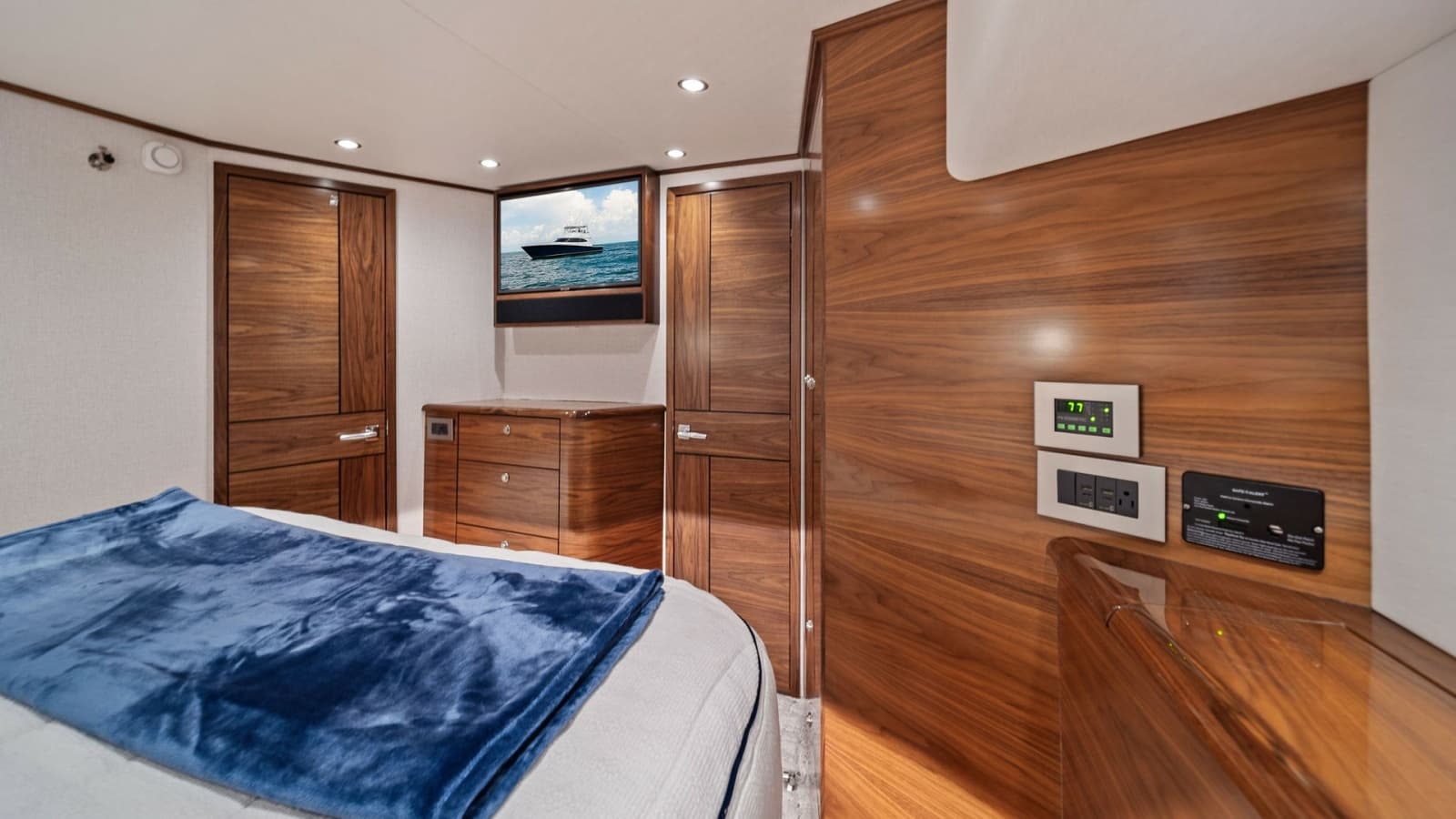 2024 Viking 64 Convertible - Photo 50