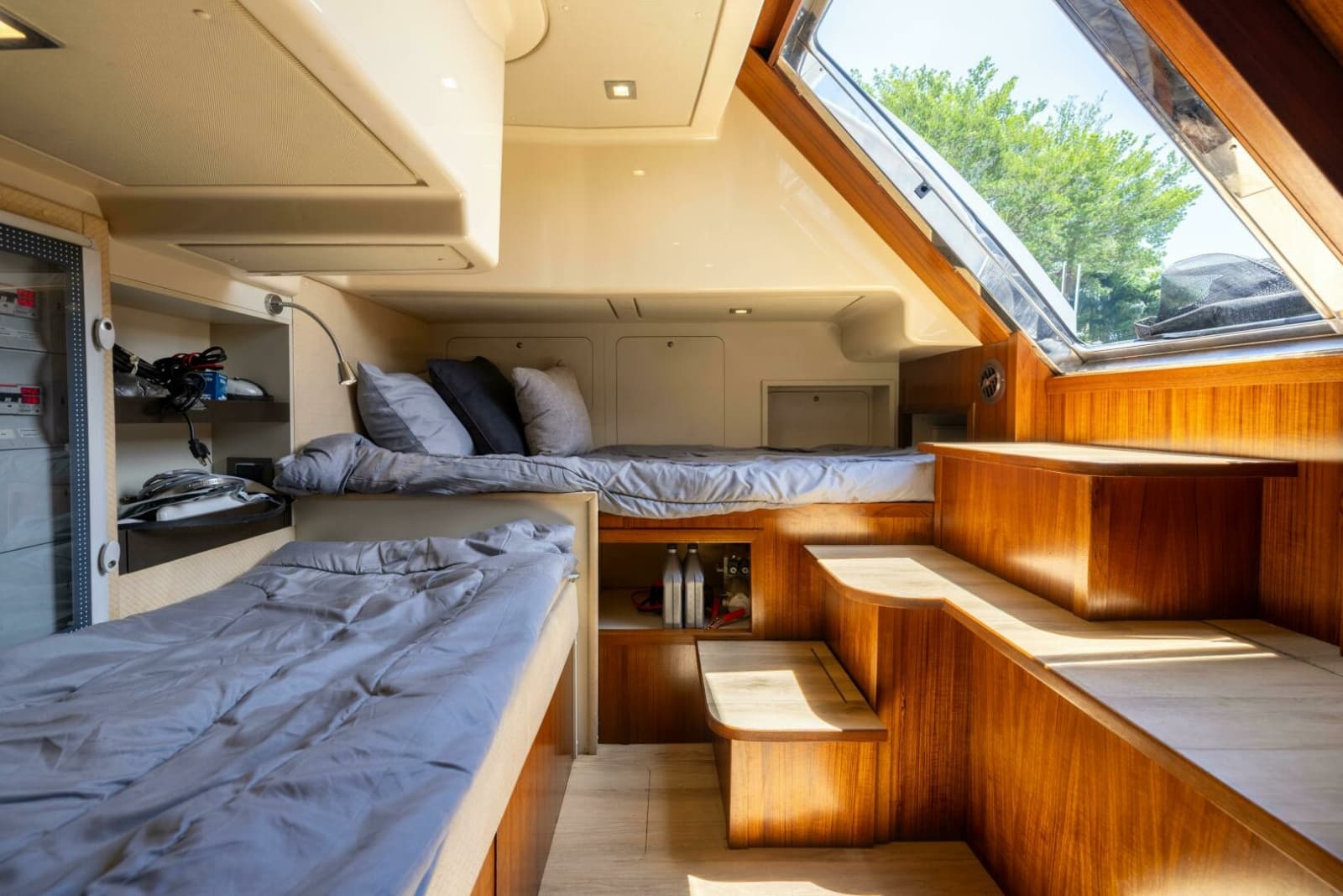 2015 Azimut 64 Flybridge - Photo 30