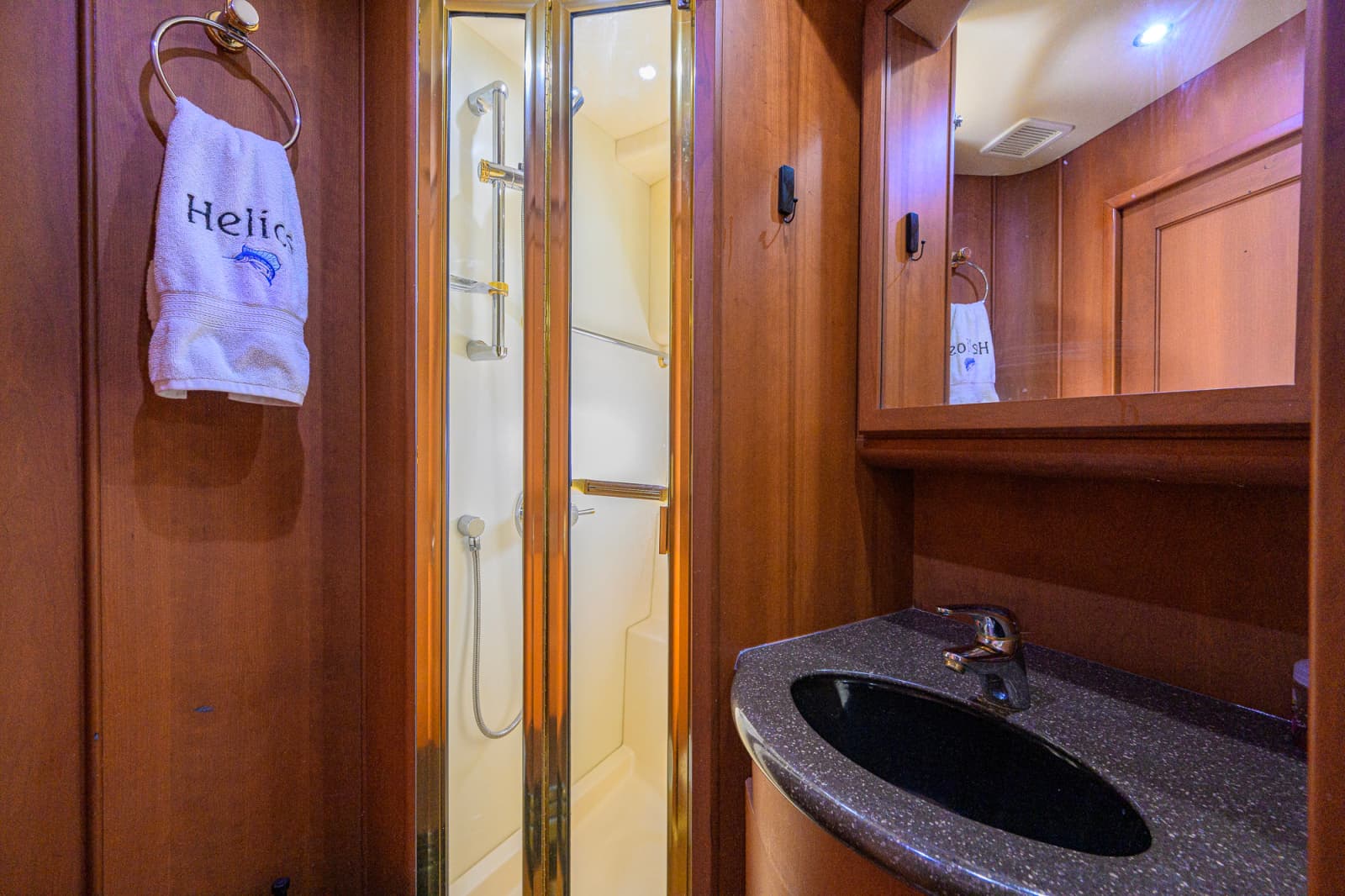 2005 Silverton 39 Motor Yacht - Photo 51