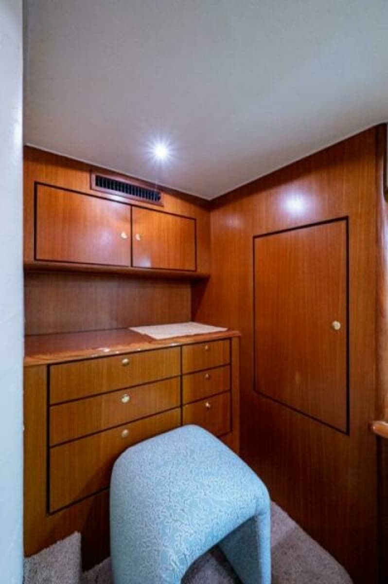 1999 Ocean Yachts 60 Convertible - Photo 47