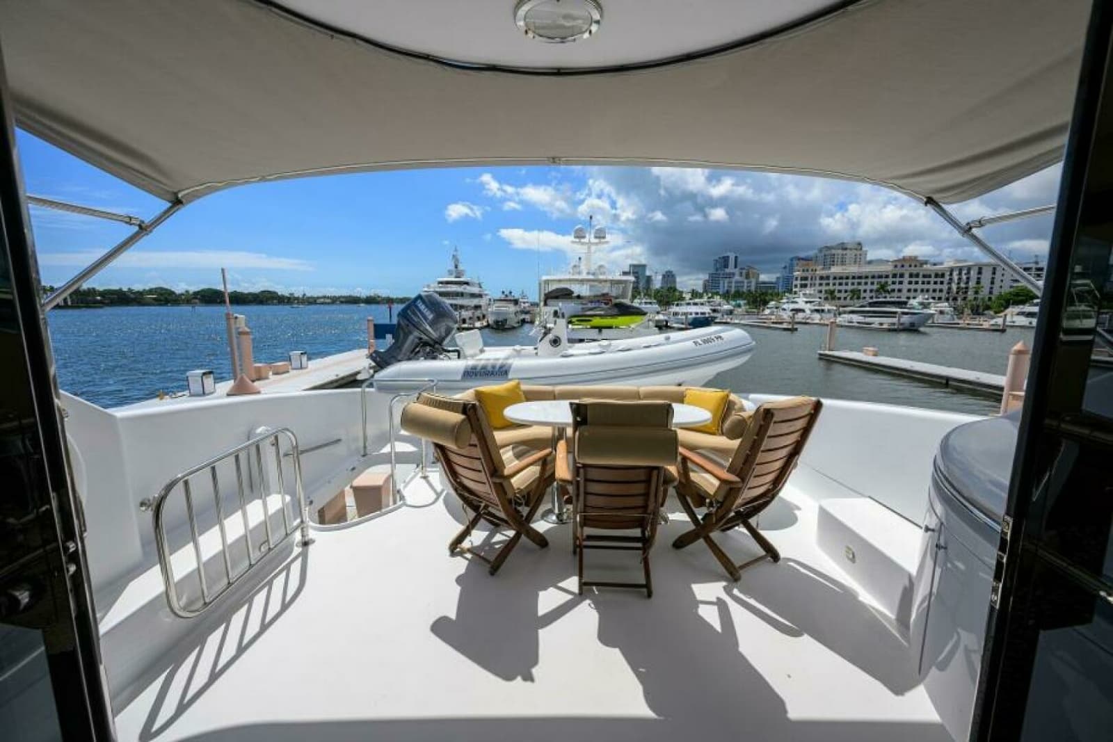 2007 Lazzara Yachts 80 Enclosed - Photo 42