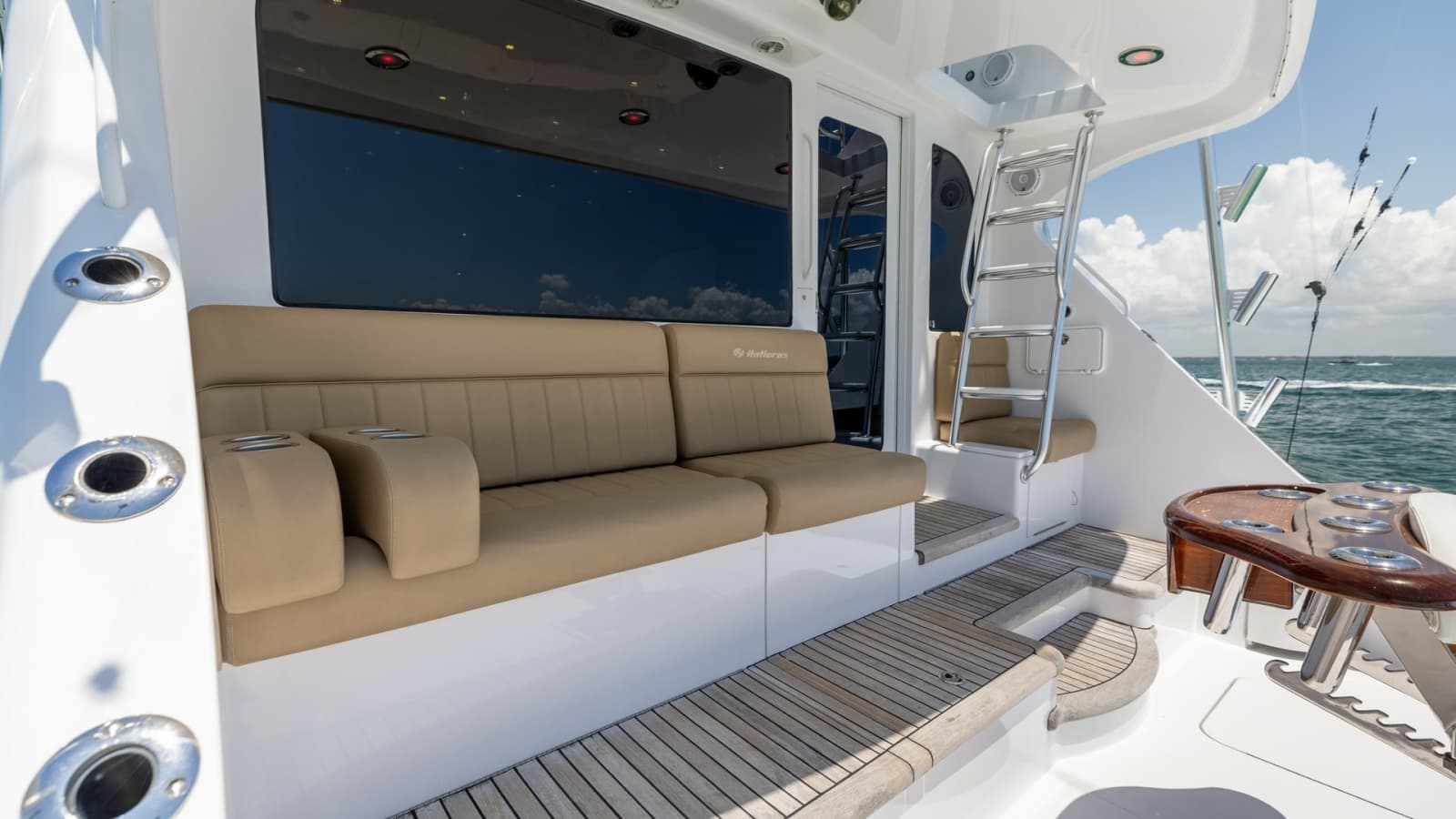 2010 Hatteras 60 GT - Photo 47