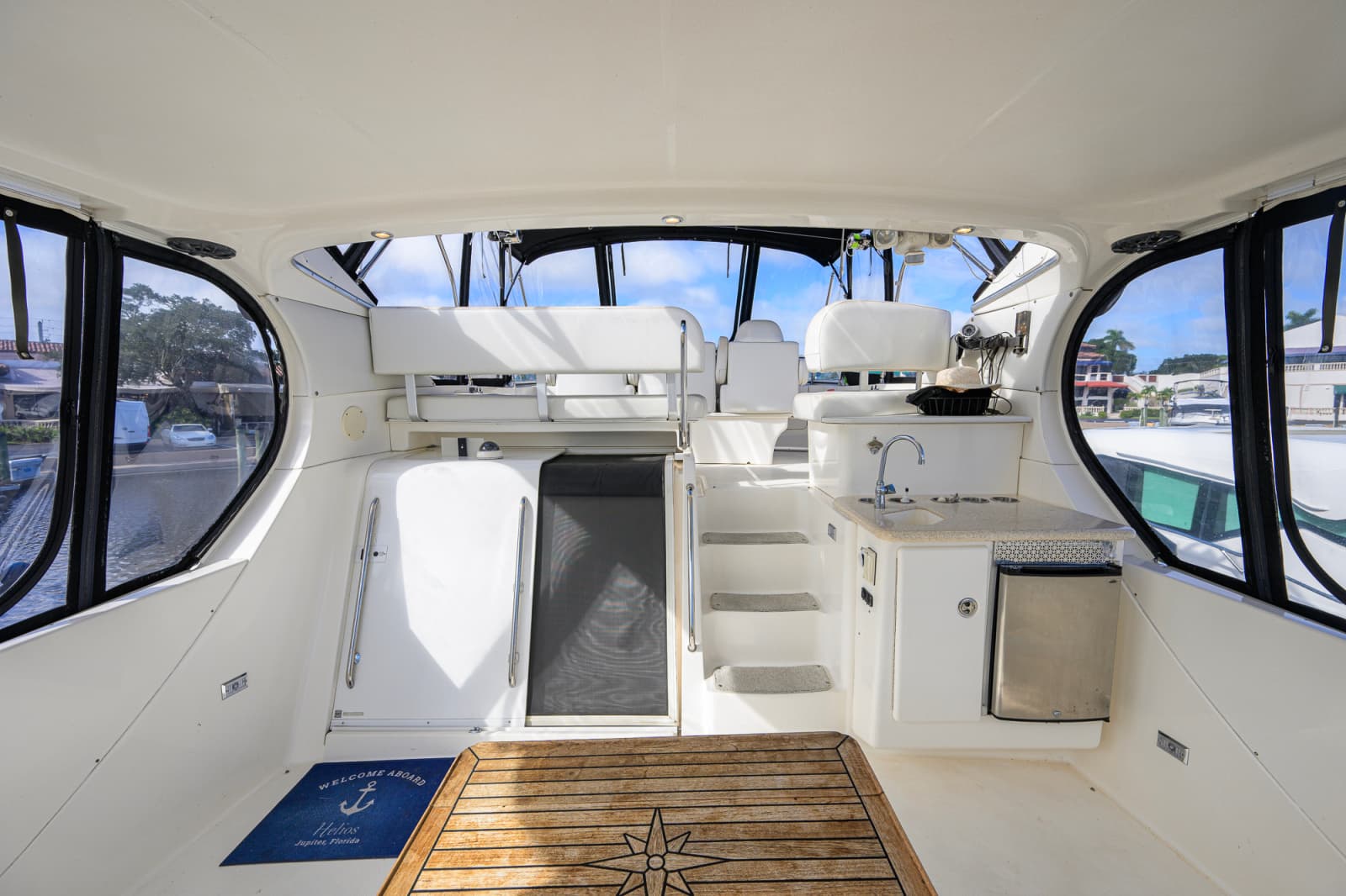 2005 Silverton 39 Motor Yacht - Photo 23
