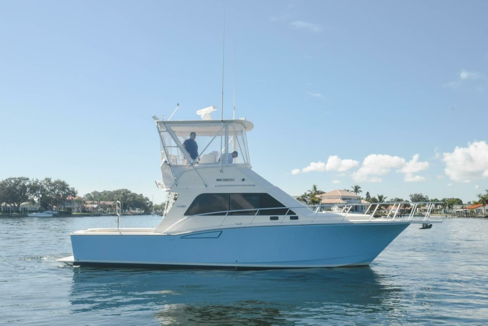 2001 Cabo 35 Flybridge - Photo 33