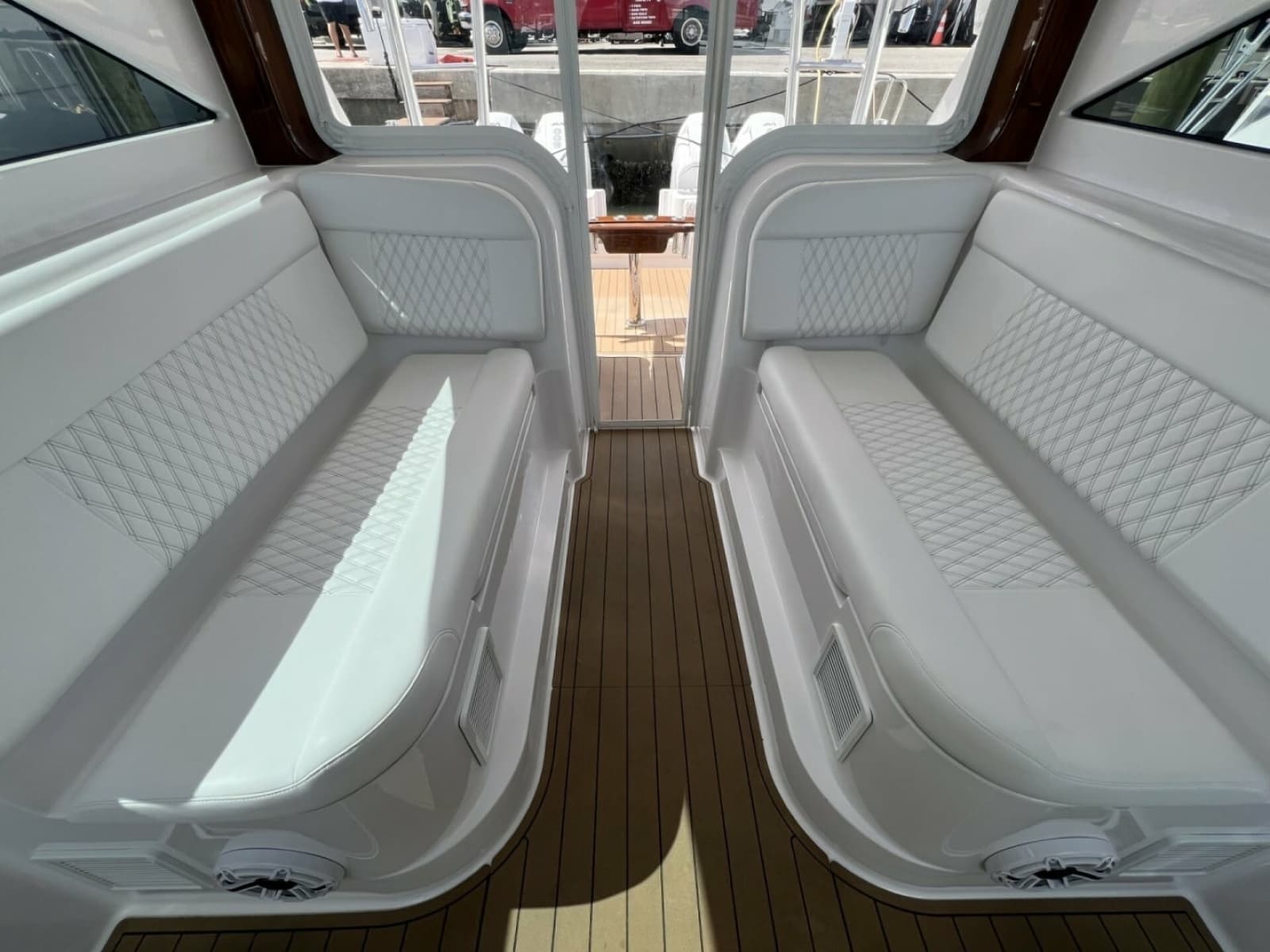 2023 Custom 53 Queen/Smith Custom Boat - Photo 32