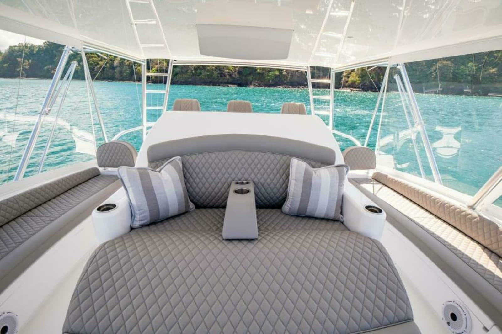 2023 Viking 64 Convertible - Photo 6