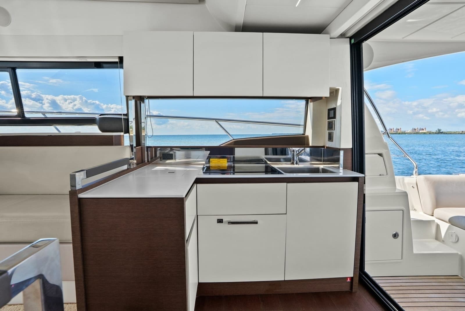 2020 Prestige 460 Flybridge - Photo 34