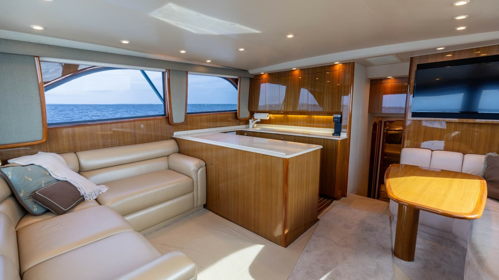 2007 Viking 45 Convertible - Photo 3