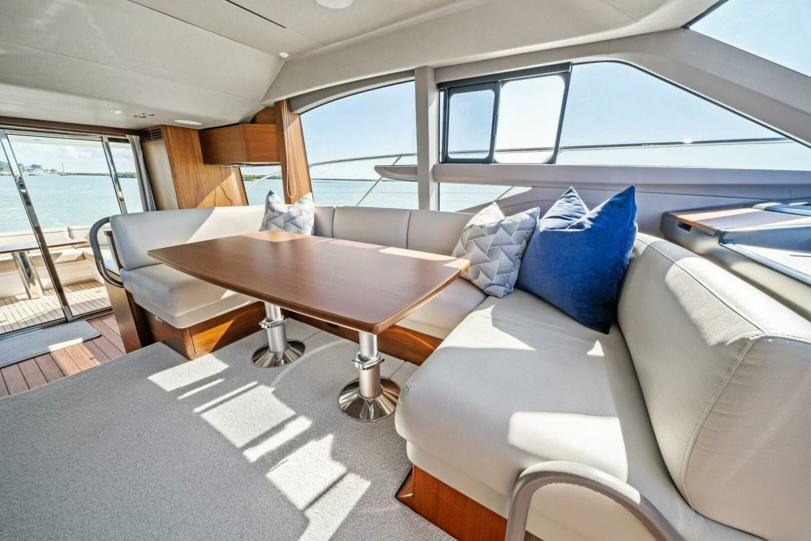 2023 Princess F50 - Photo 22