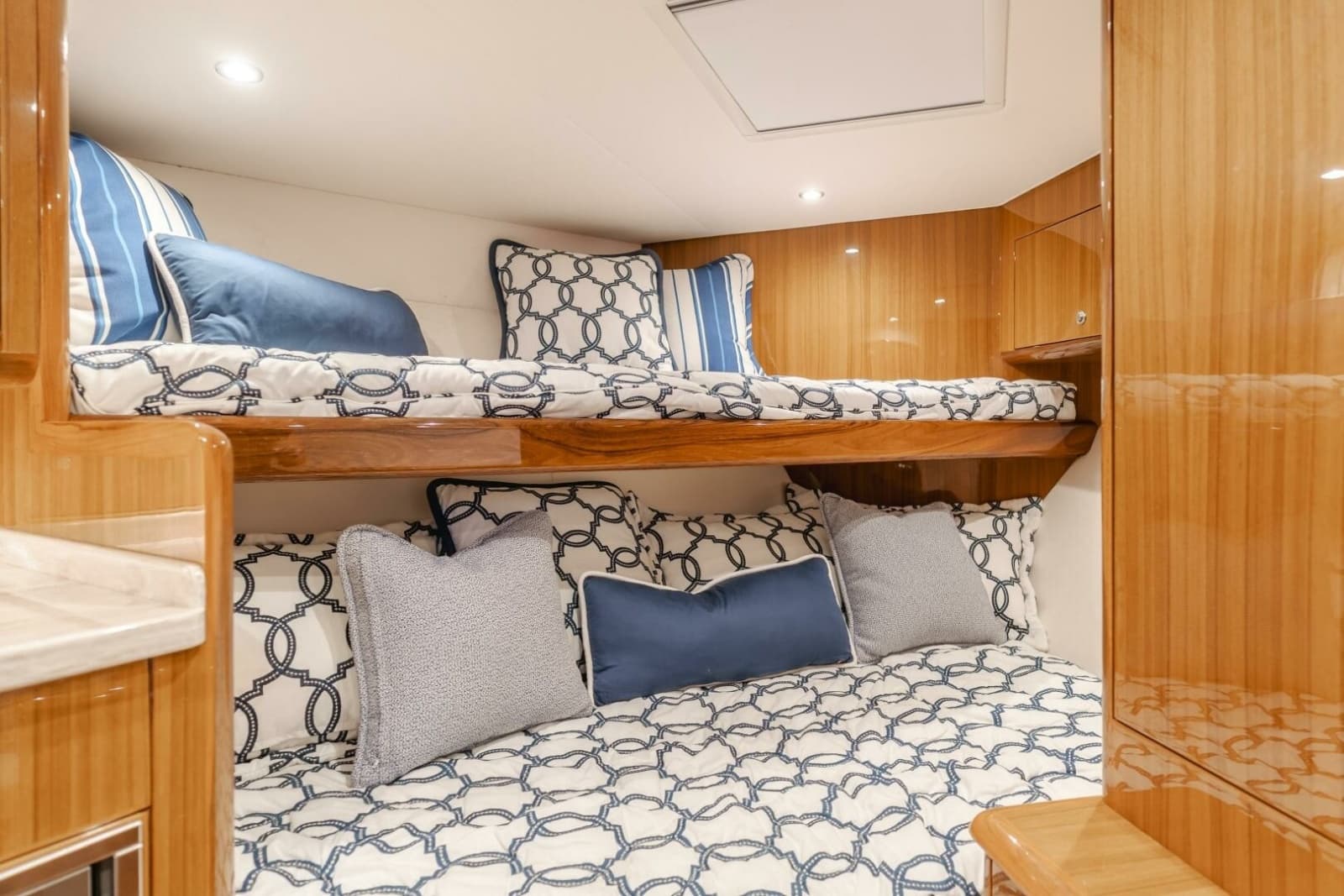 2022 Viking 38 Open Billfish - Photo 9