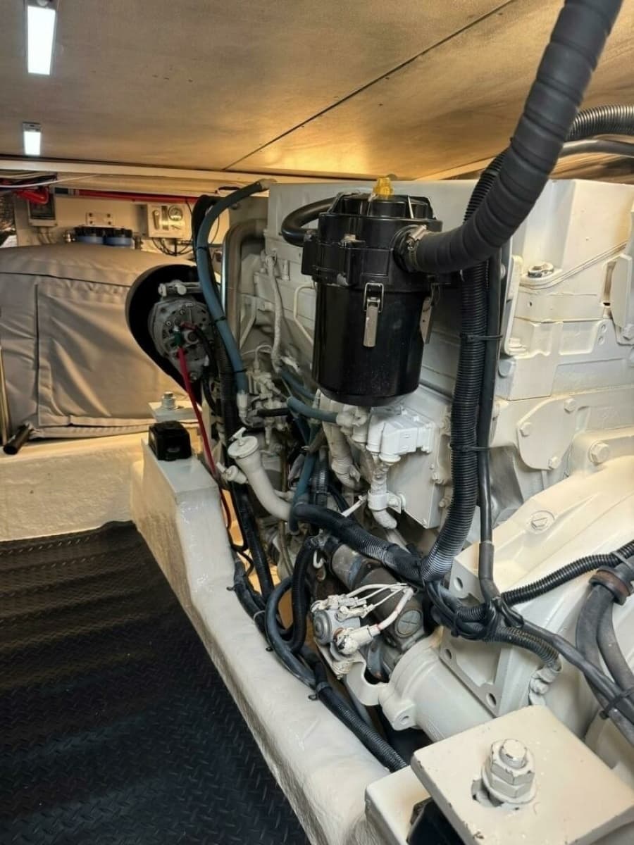 2002 Riviera 43 Flybridge - Photo 12