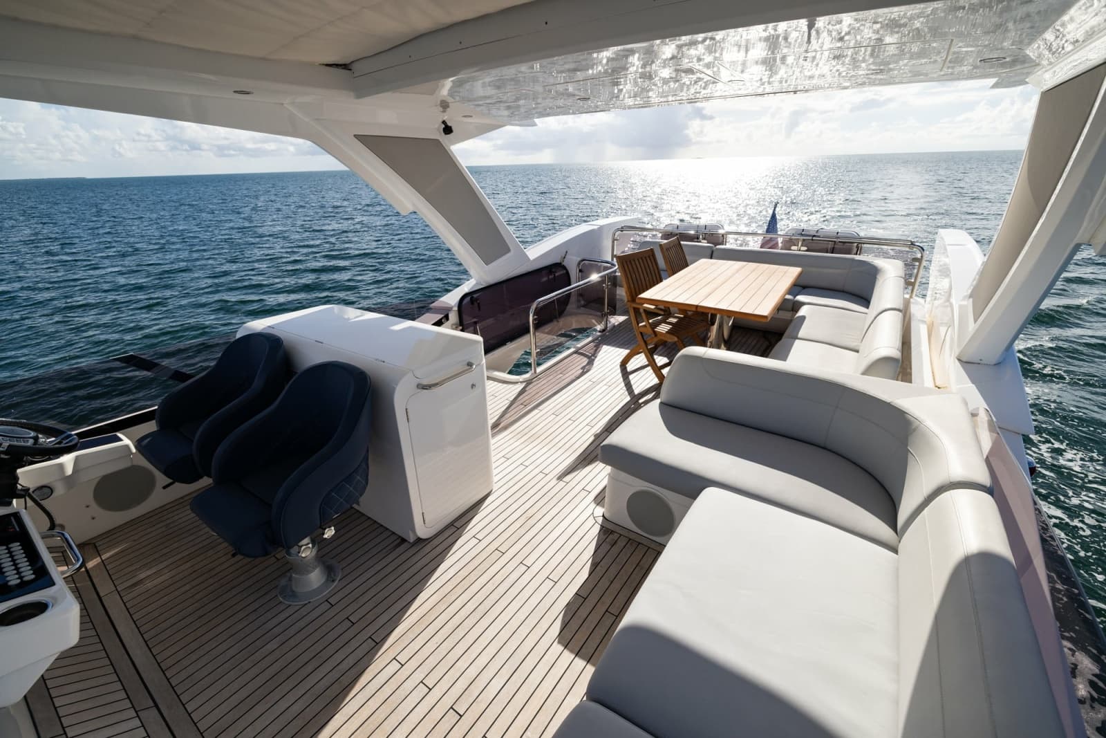 2022 Sunseeker Manhattan 68 - Photo 20