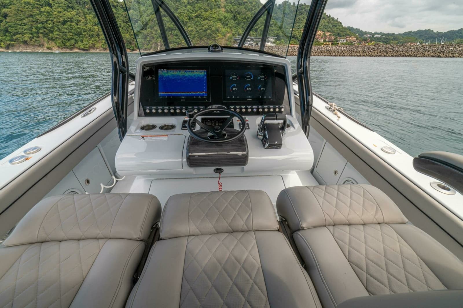 2024 Valhalla Boatworks V-33 - Photo 13