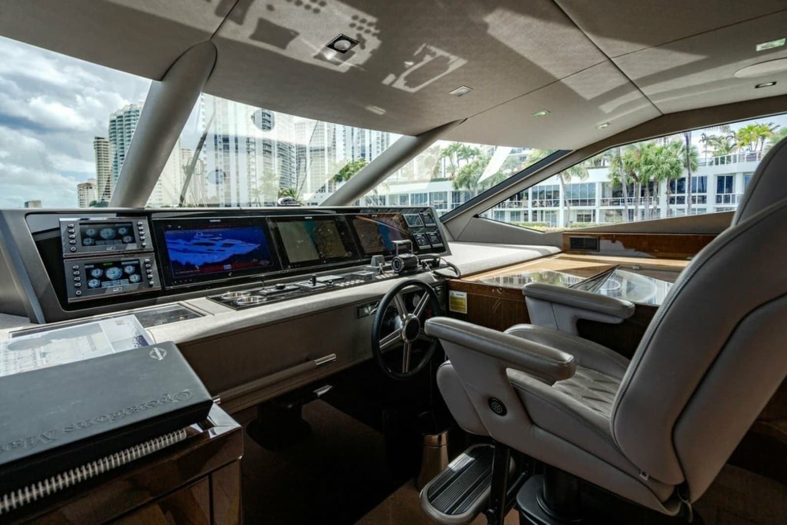 2019 Sunseeker 95 Motor Yacht - Photo 84