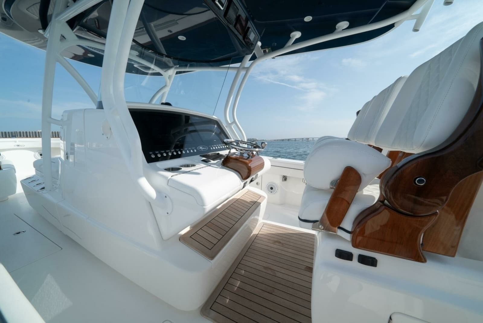 2022 Valhalla Boatworks V-37 - Photo 45