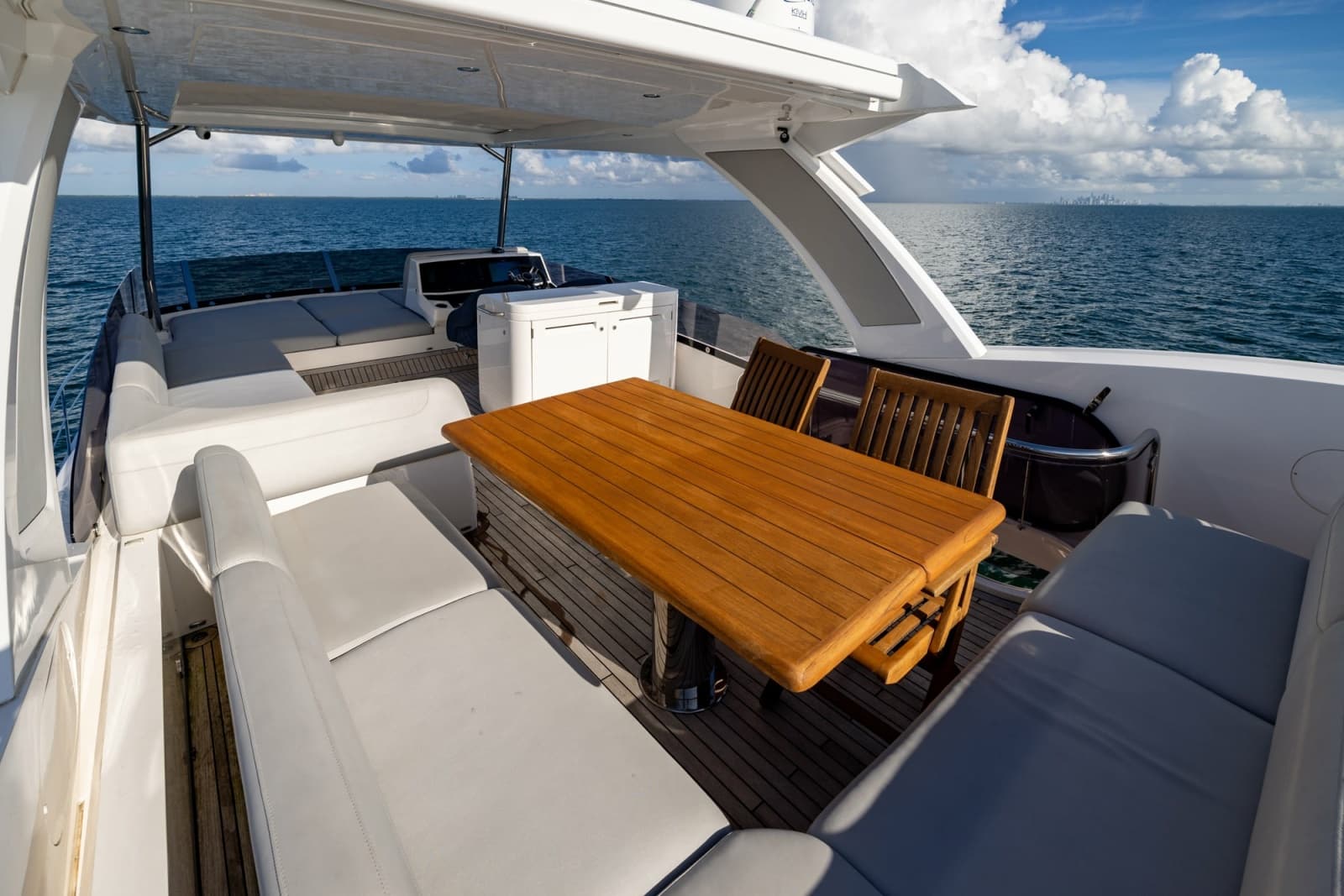 2022 Sunseeker Manhattan 68 - Photo 7