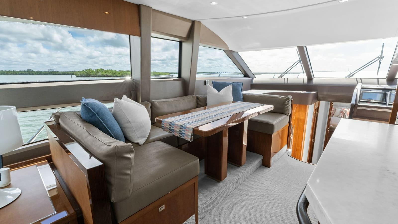 2016 Princess 64 Flybridge - Photo 25