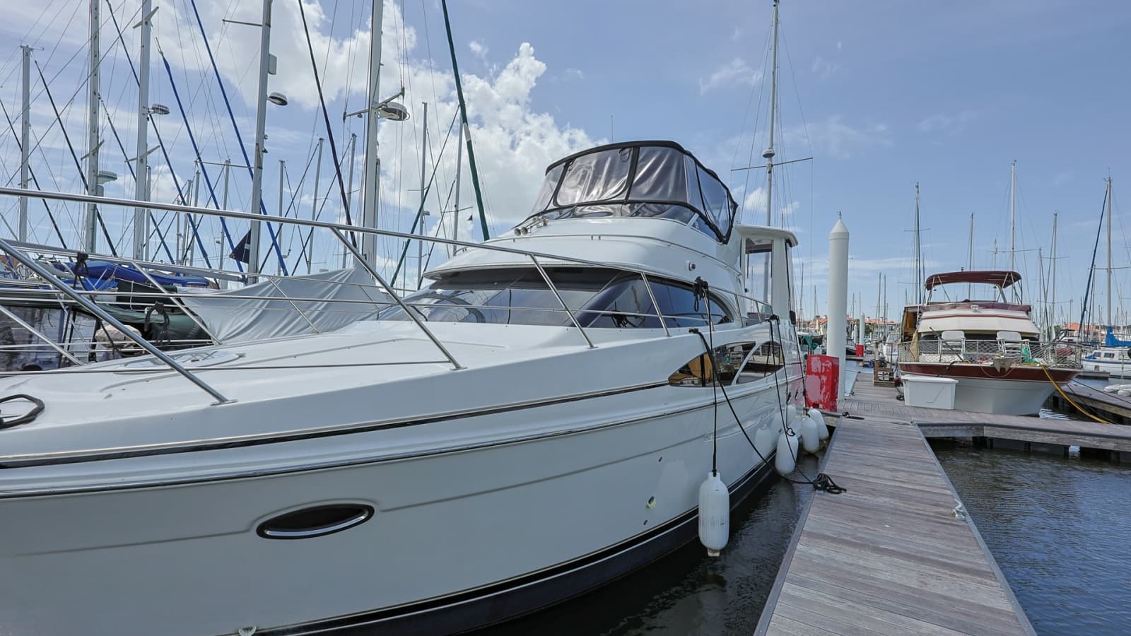 2006 Carver 396 Motor Yacht - Photo 40