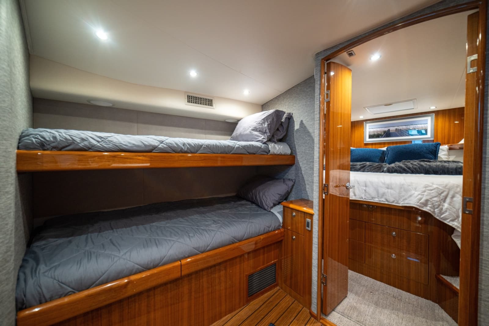 2023 Viking 46 Billfish - Photo 15
