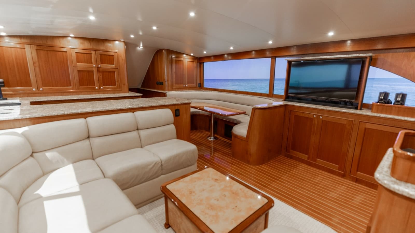 2006 Blackwell 65 Convertible - Photo 11