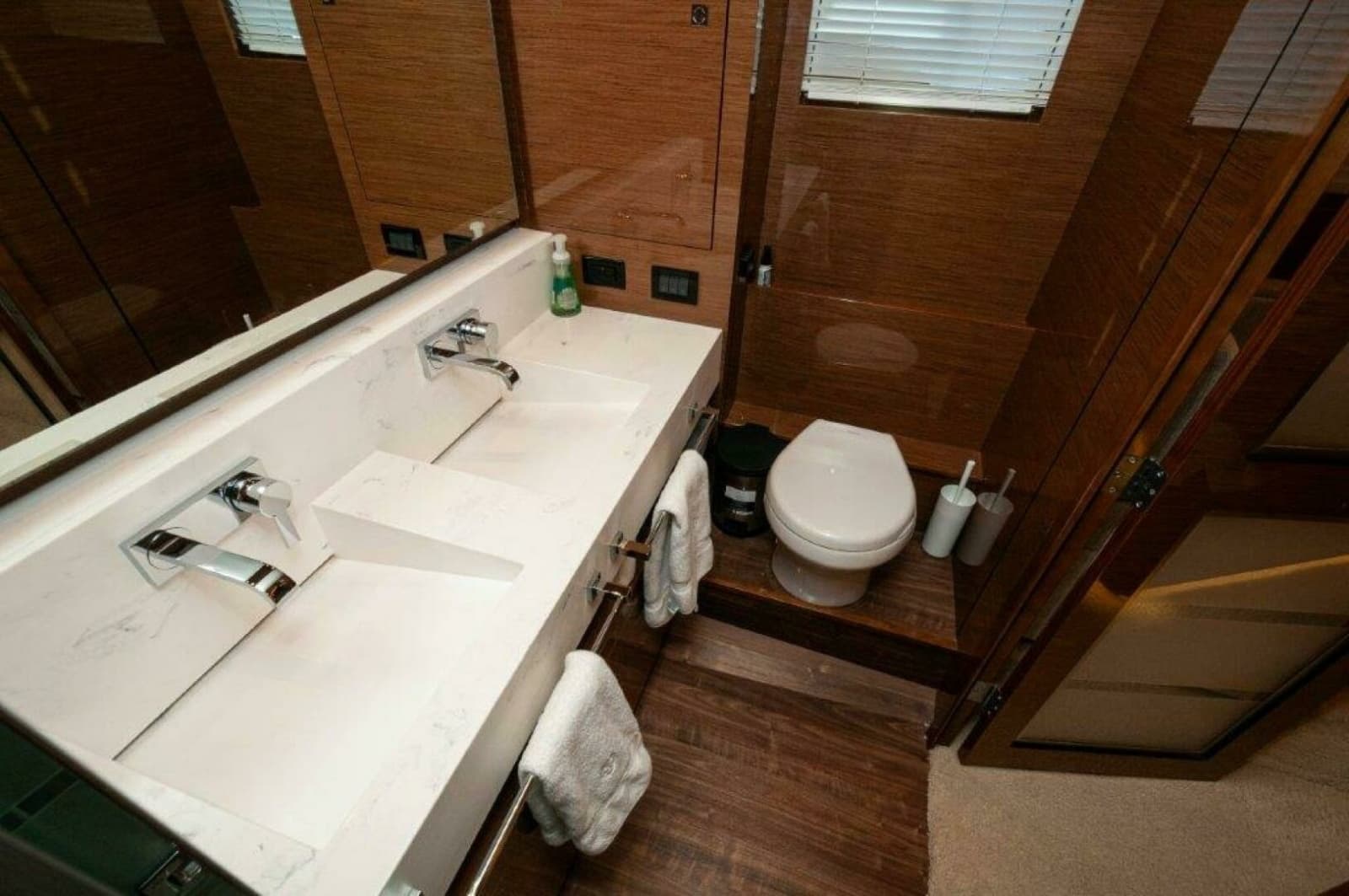 2020 Cruisers Yachts 60 Cantius - Photo 25