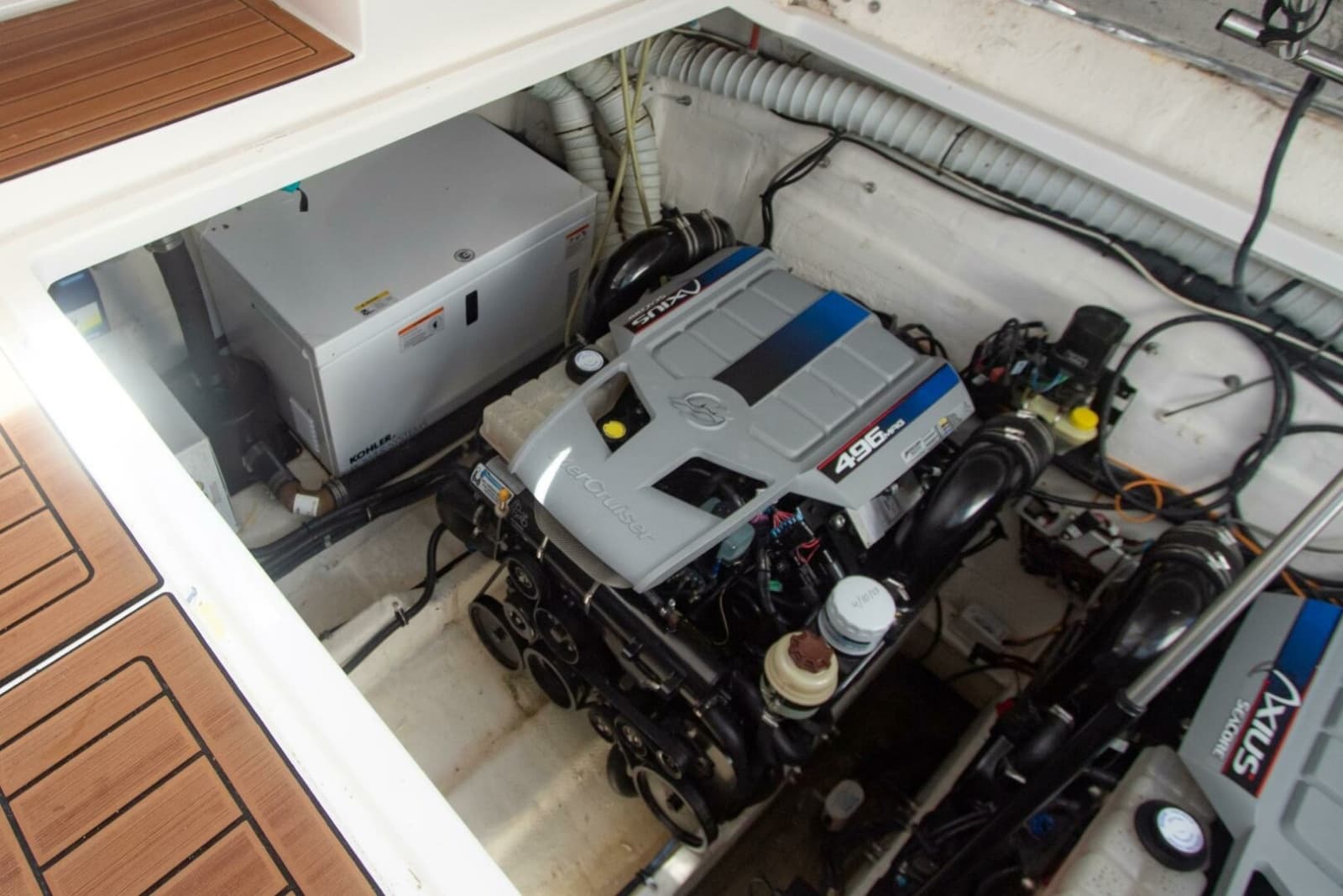 2008 Rinker 40 Express Cruiser - Photo 19