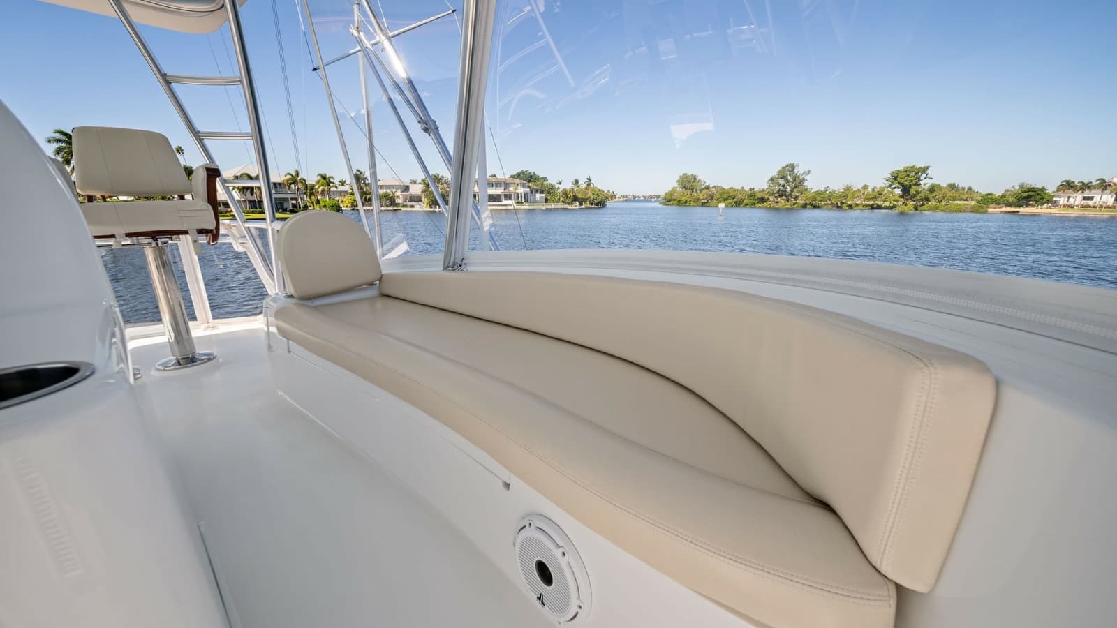 2021 Viking 54 Convertible - Photo 34